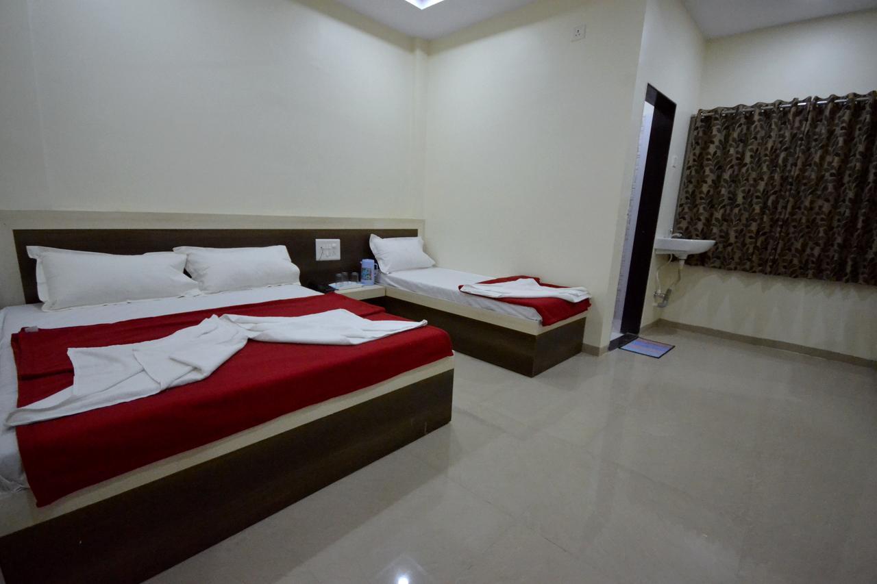 Hotel S S Palace Shirdi Exterior photo